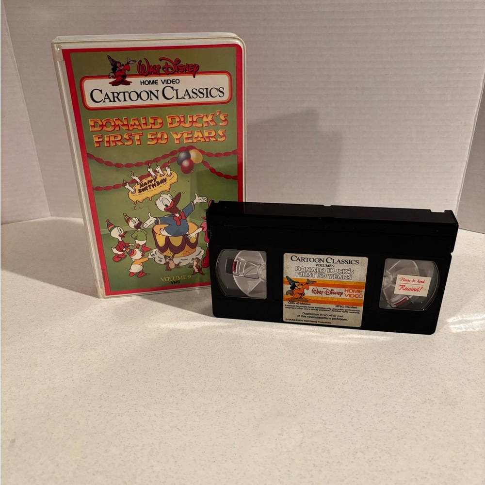 Disney Cartoon Classics VHS - Donald Duck's First 50 Years